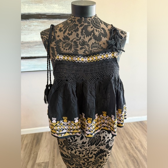 Free People Tops - Free People Black Embroidered Crochet Tassel Boho Crop Top Small